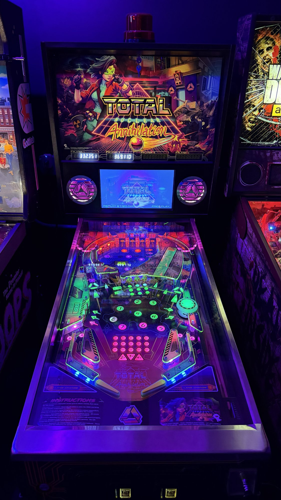 Total Nuclear Annihilation Pinball